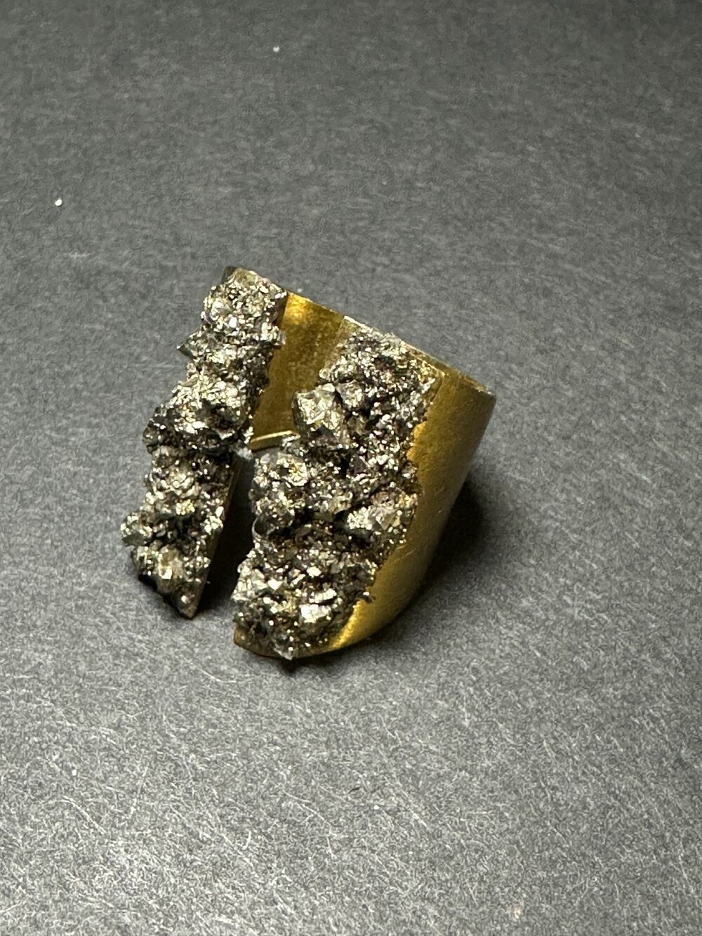 NWOT 24k Gold Plated Pyrite Statement Ring Rough Chips Artisan-made Adjustable